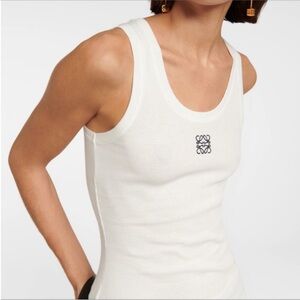 Loewe white tank
